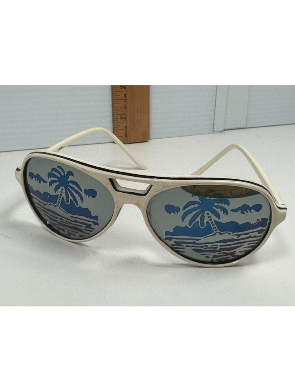 Vintage Mirrored Lens Aviator Sunglasses Blue Palm Trees Island Graphic 70's